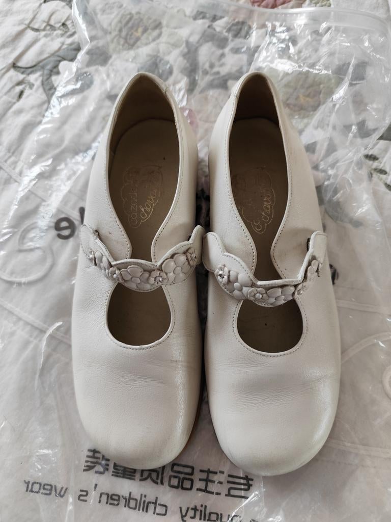 Chaussures 34 cuir, Enlèvement ou Envoi, Utilisé, Chaussures
