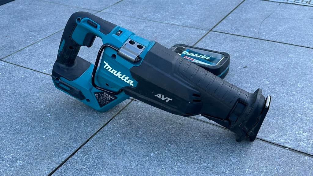 Makita recipro 40v, Enlèvement, Comme neuf