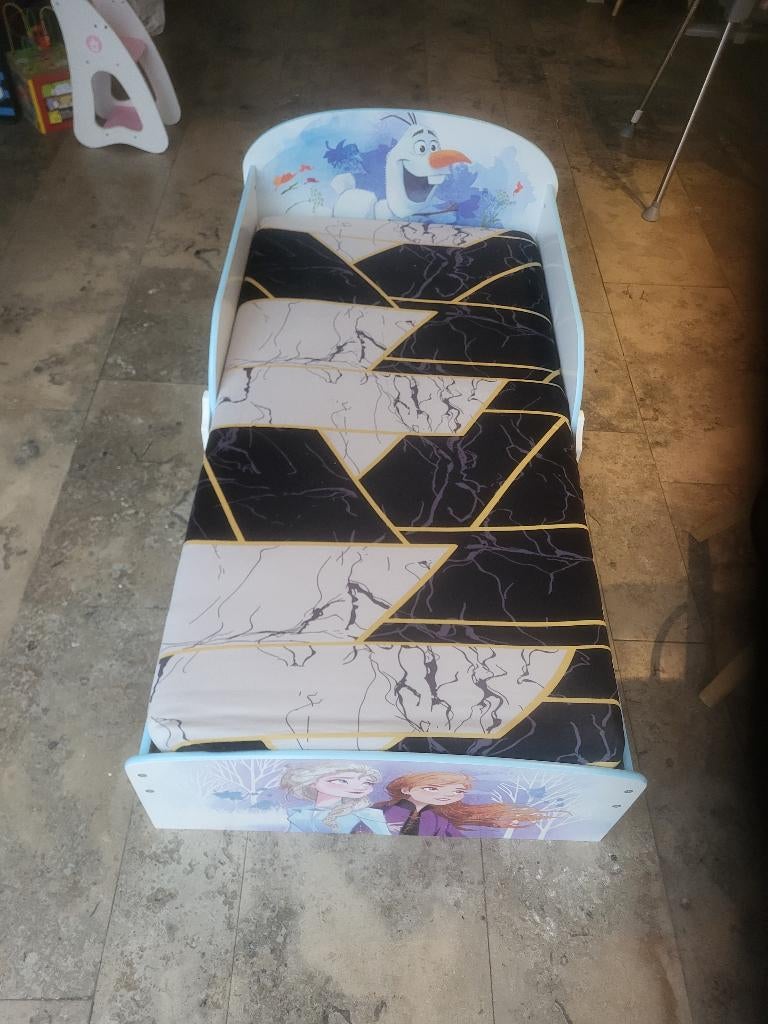 Peuterbed frozen 2 disney, 70 tot 85 cm, 140 tot 160 cm, Zo goed als nieuw, Ophalen