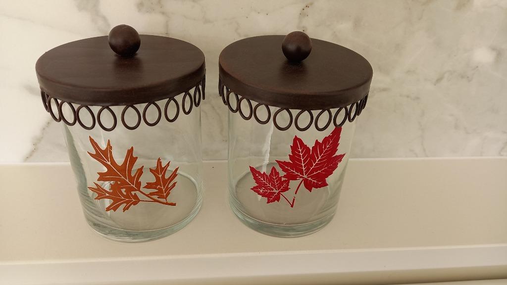 2 glazen potjes met deksel en herfstblad, Huis en Inrichting, Ophalen of Verzenden