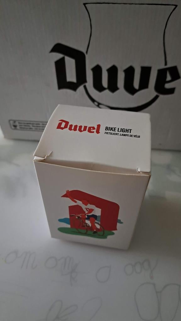 Duvel Fietslicht Achterlicht, Neuf, Enlèvement ou Envoi, Accumulateur, Phare arrière