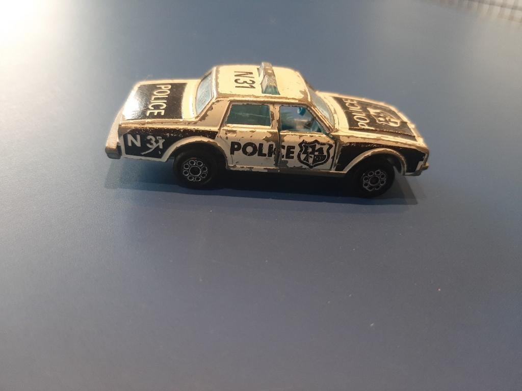 Majorette Black & White Chevrolet Impala No. 240 Police Car,, Enlèvement ou Envoi, Utilisé