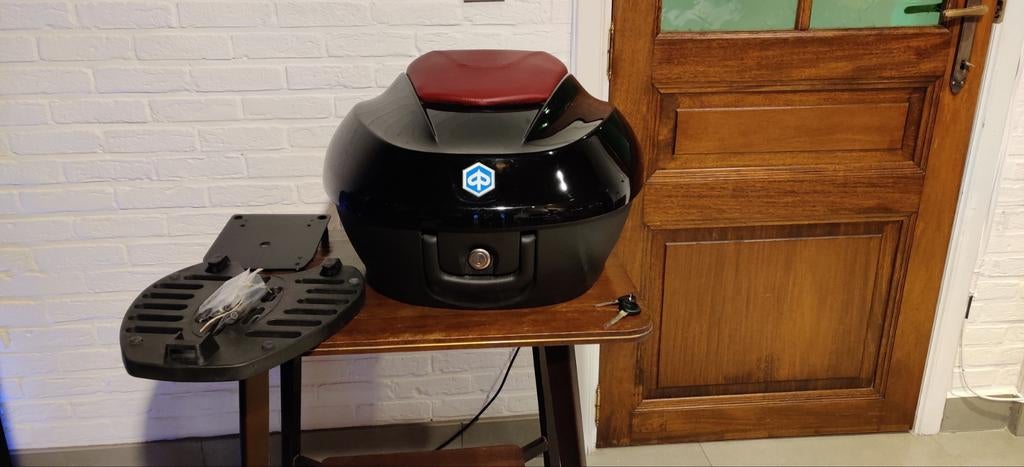 Topcase Piaggio Beverly 350, Enlèvement, Comme neuf