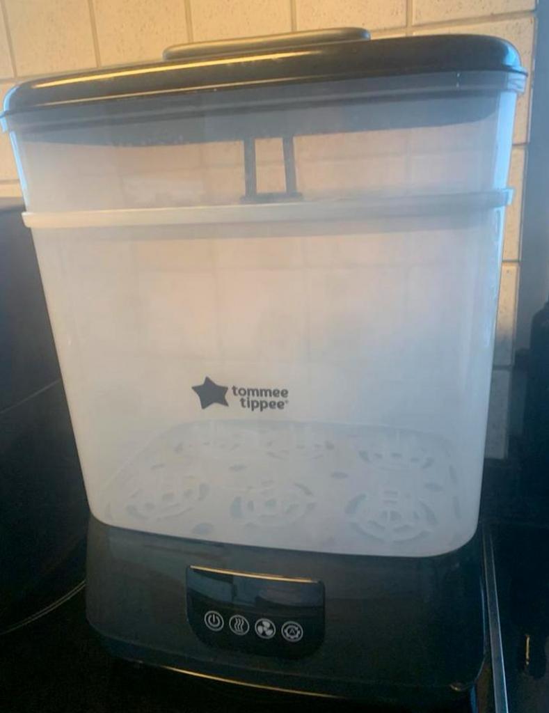 Sterilisator met DROOGFUNCTIE. Tommee Tippie, Elektronische apparatuur, Ophalen, Zo goed als nieuw