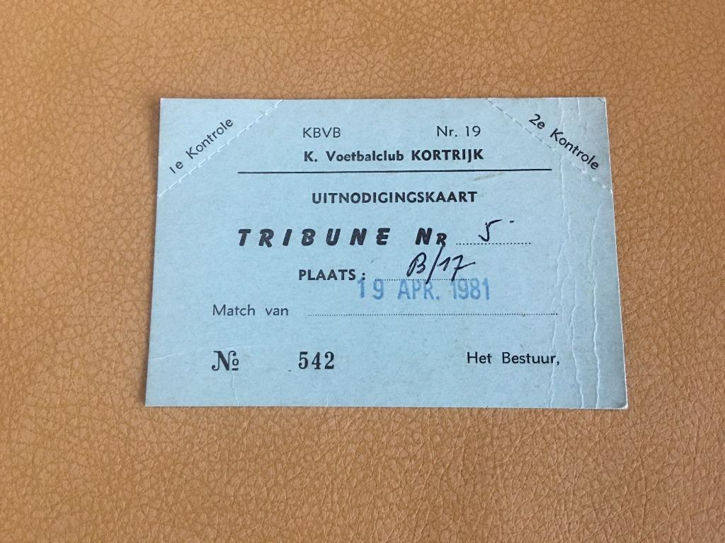 Ancien ticket de football Courtrai - Standard, Enlèvement ou Envoi, Utilisé, Autres types