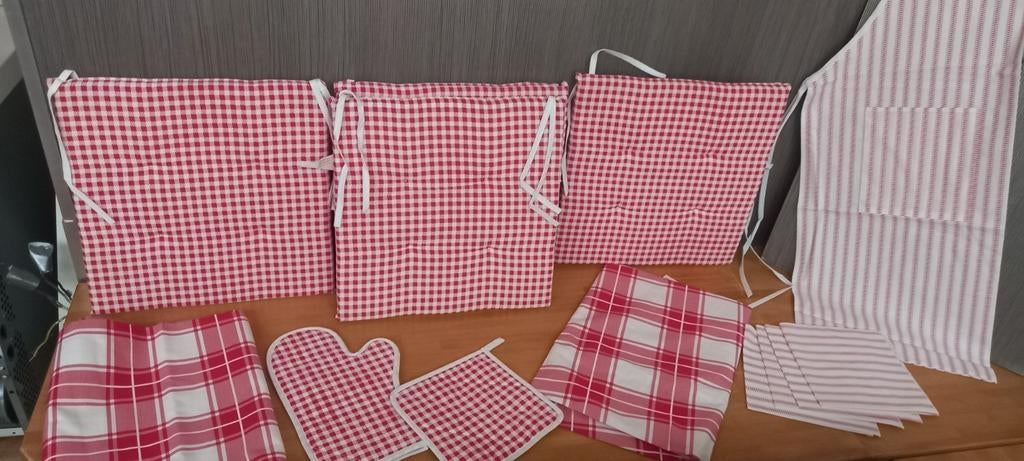 Nouvel ensemble de cuisine textile rural de 12 pièces, Maison & Meubles, Cuisine | Linge de cuisine, Neuf, Autres types, Rouge