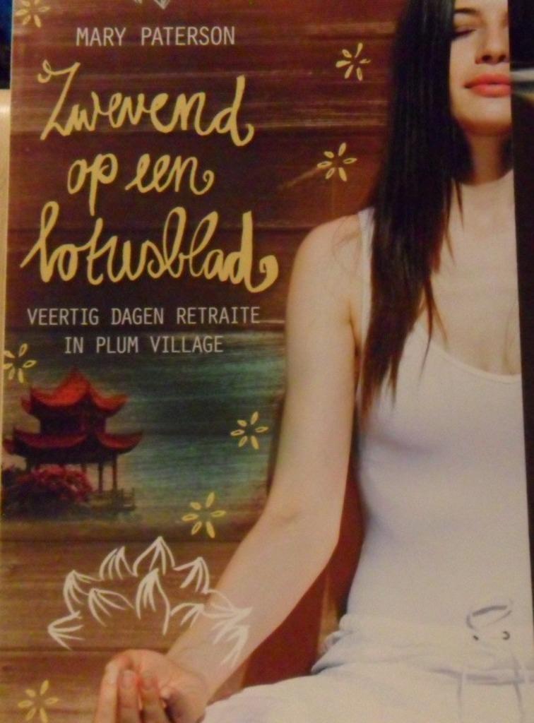 Zwevend op een lotusblad, Mary Paterson, Enlèvement ou Envoi, Comme neuf