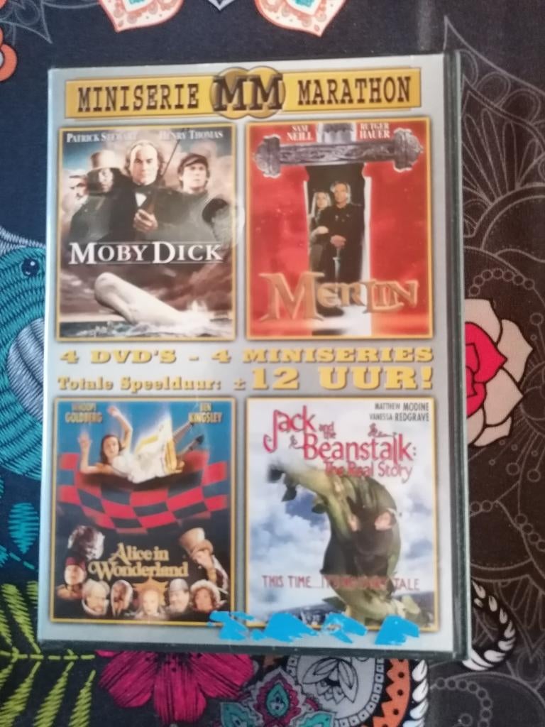 Dvdbox mini-série marathon, Ophalen of Verzenden, Zo goed als nieuw