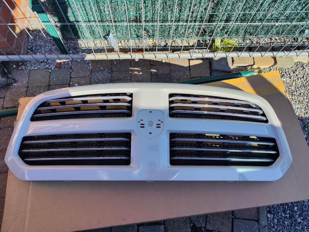 Dodge ram 1500 grille, luchtfilter en banden, Ophalen, Dodge