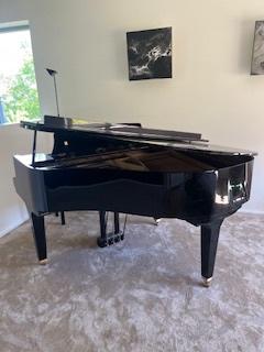 Vleugelpiano KAWAI, Ophalen, Zwart, Zo goed als nieuw, Hoogglans
