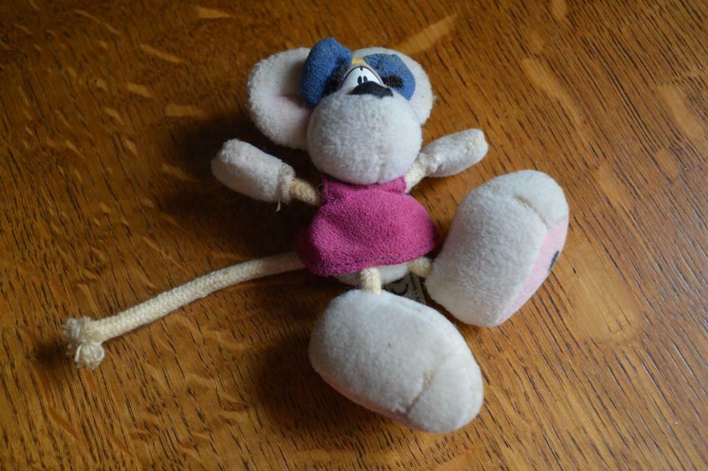 Sleutelhanger Diddlina roze kleedje 11 cm, Enlèvement ou Envoi, Diddlina, Utilisé, Peluche