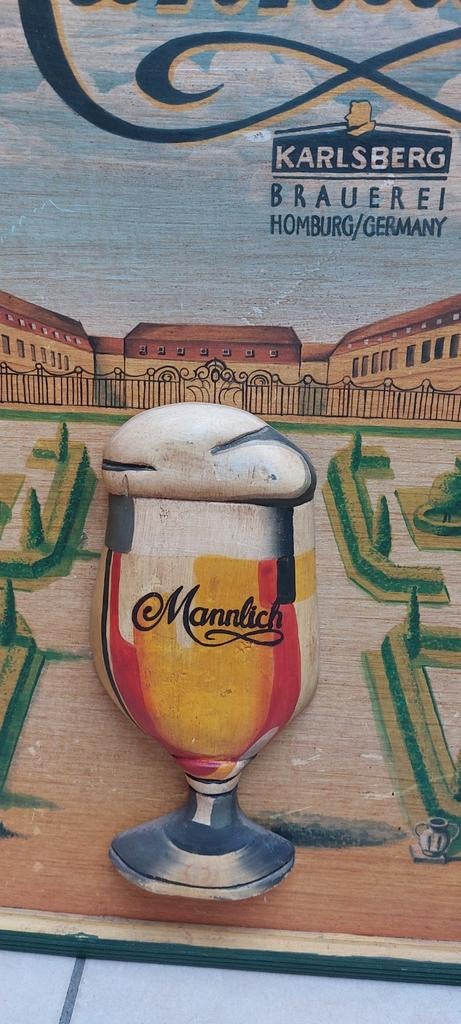 Authentiek houten pubbord brouwerij Karslberg Mannlich, Ophalen of Verzenden, Nieuw, Reclamebord