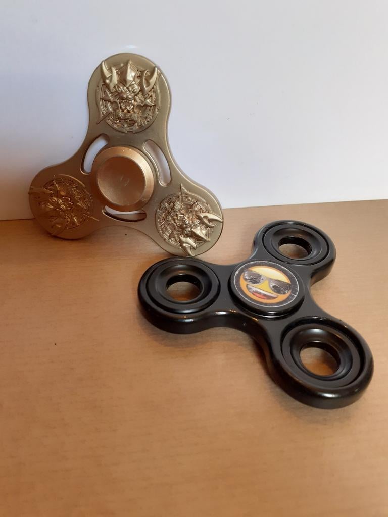 2 Spinners !, Verzamelen, Speelgoed, Ophalen of Verzenden, Zo goed als nieuw