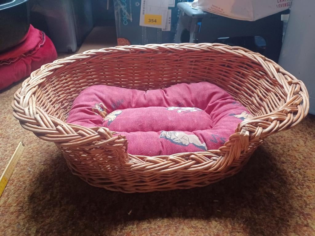 Rieten katten of hondenmandje met kussen, Dieren en Toebehoren, Ophalen of Verzenden