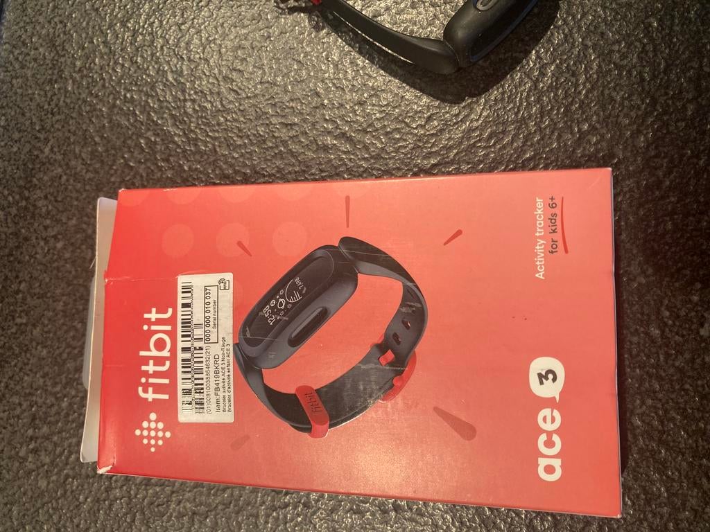 Fitbit horloge kindermodel zwart rood, Ophalen, Zo goed als nieuw, Zwart