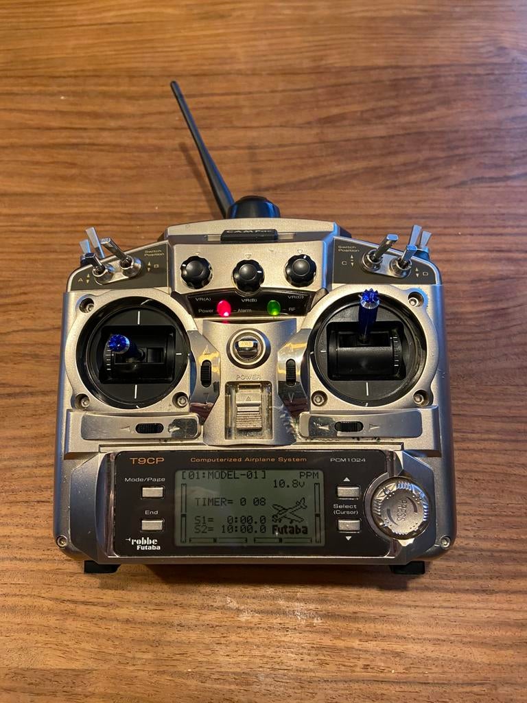 Futaba T9CP (FF9), Hobby & Loisirs créatifs, Enlèvement, Utilisé