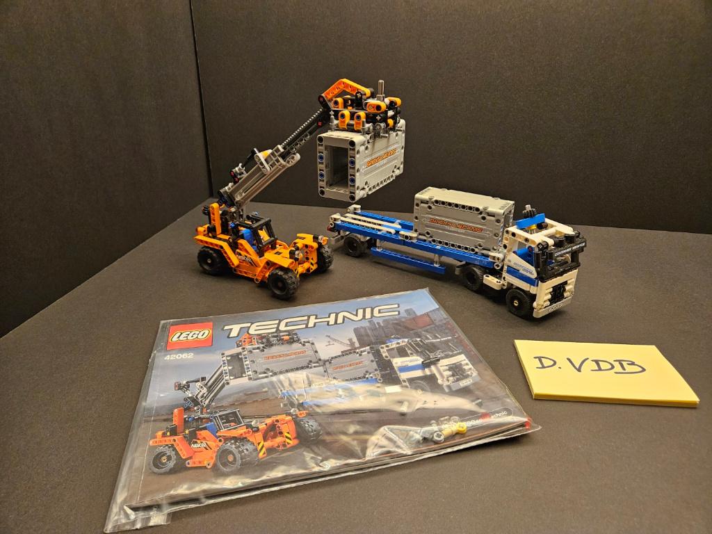 LEGO Technic 42062 Container Yard in topstaat!!!, Ophalen of Verzenden, Zo goed als nieuw, Complete set, Lego