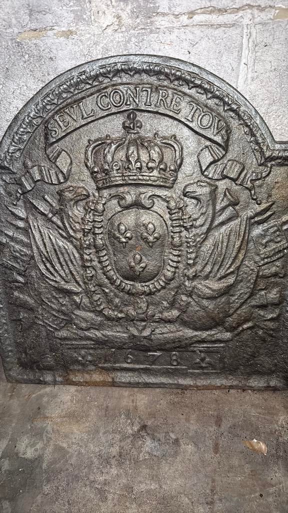 Plaque en fonte pour cheminée, Enlèvement, Utilisé