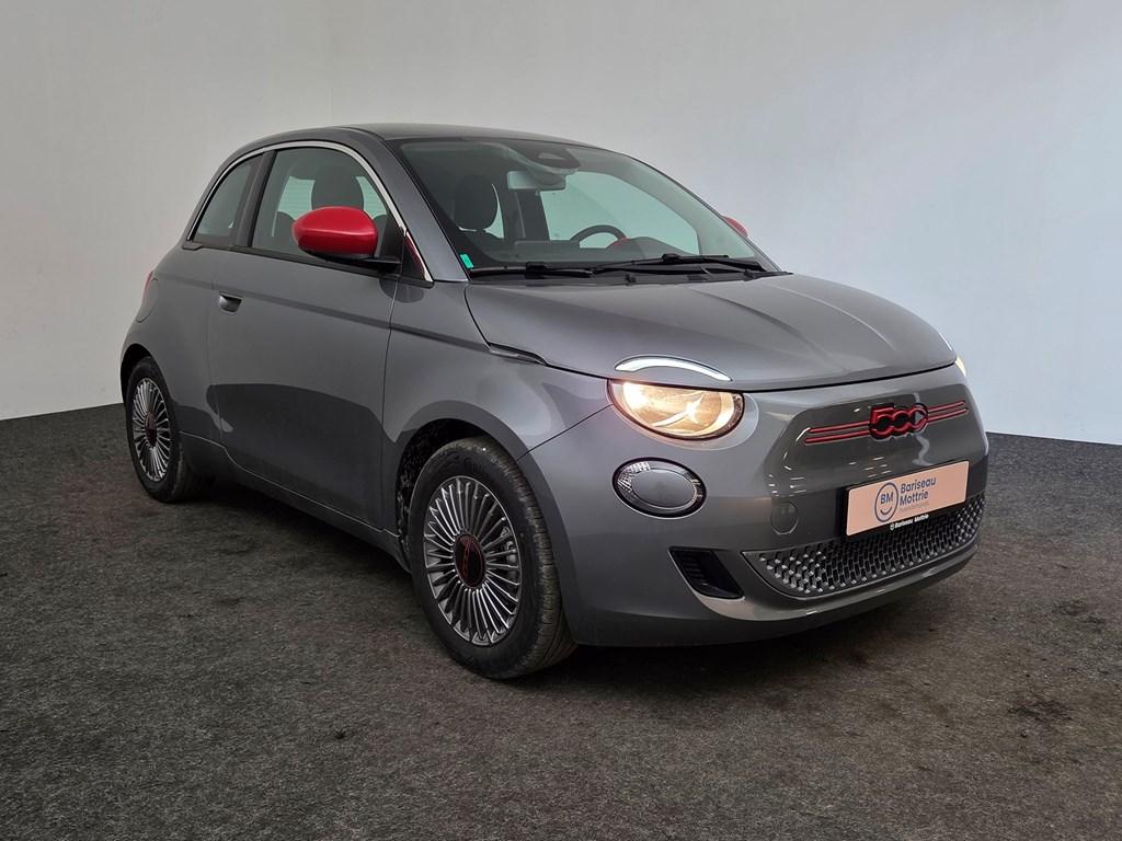 Fiat 500 RED ELECTRIC 156PK AUTOMAAT 24KWH * PACK PLUS * PA, Auto's, Fiat, Bedrijf, ABS, Airbags, Airconditioning, Boordcomputer