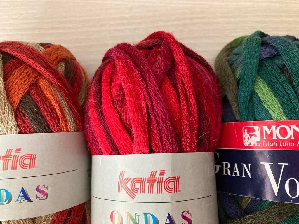 Laine - fil à ruban Katia Ondas 300 grammes, Hobby & Loisirs créatifs, Enlèvement ou Envoi, Neuf