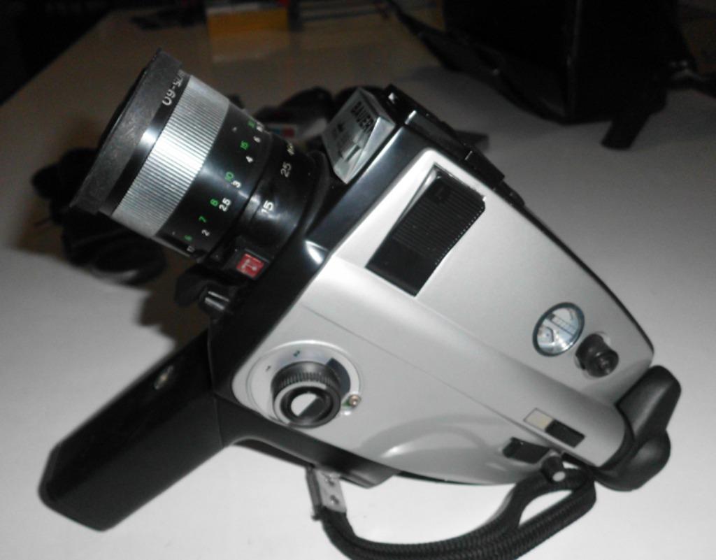 Ideaal nieuwjaars cadeau : Filmcamera BAUER., Verzamelen, Ophalen of Verzenden, Filmcamera