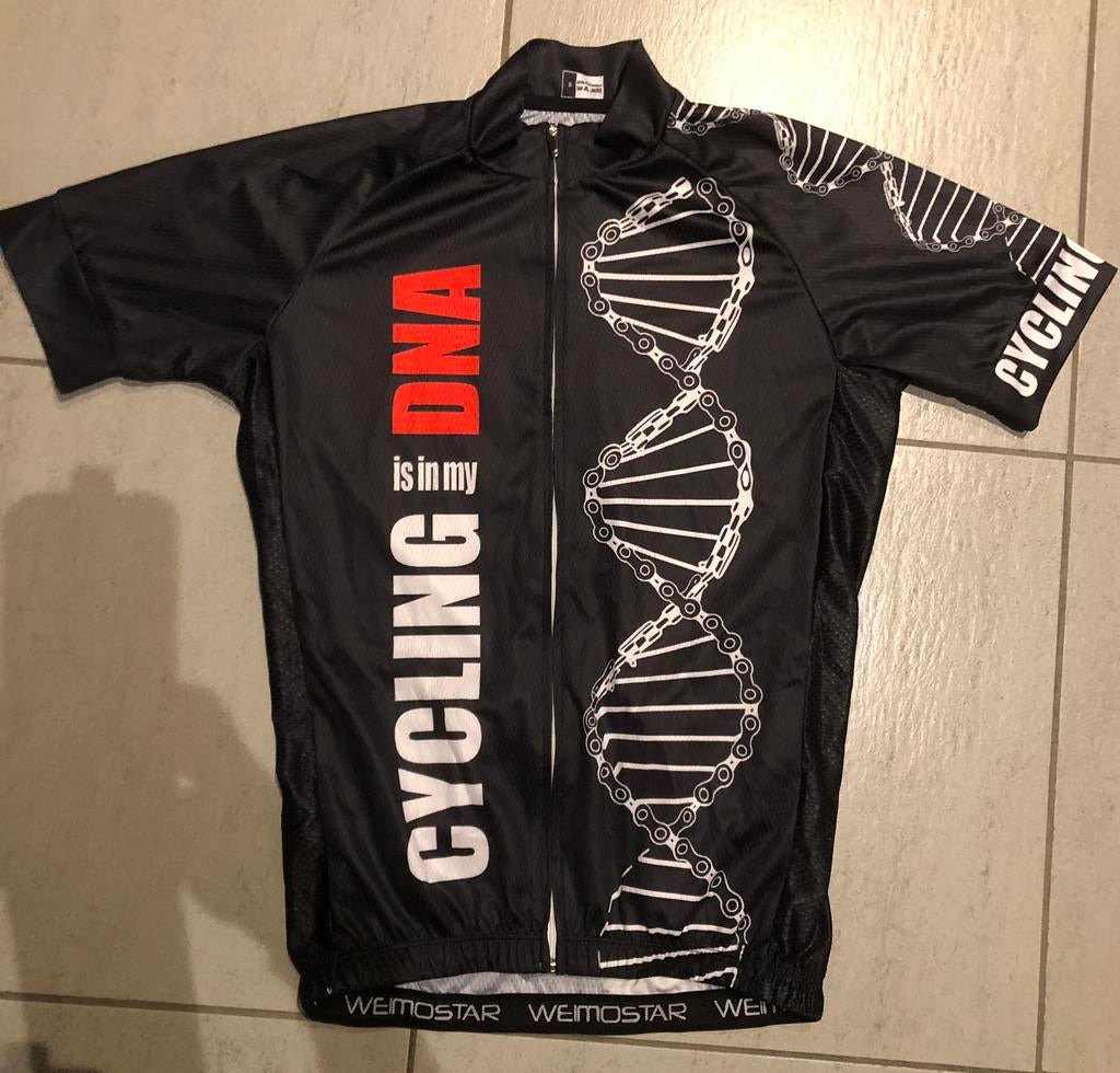 Prachtig wielershirt ‘Cycling is in my DNA’ - Small, Vélos & Vélomoteurs, Enlèvement ou Envoi, Neuf