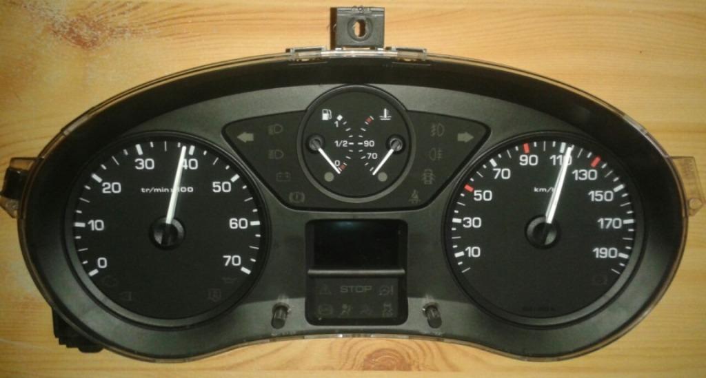Kmteller Peugeot Partner herstel instrumentenpaneel, Auto-onderdelen, Ophalen of Verzenden, Gebruikt, Peugeot
