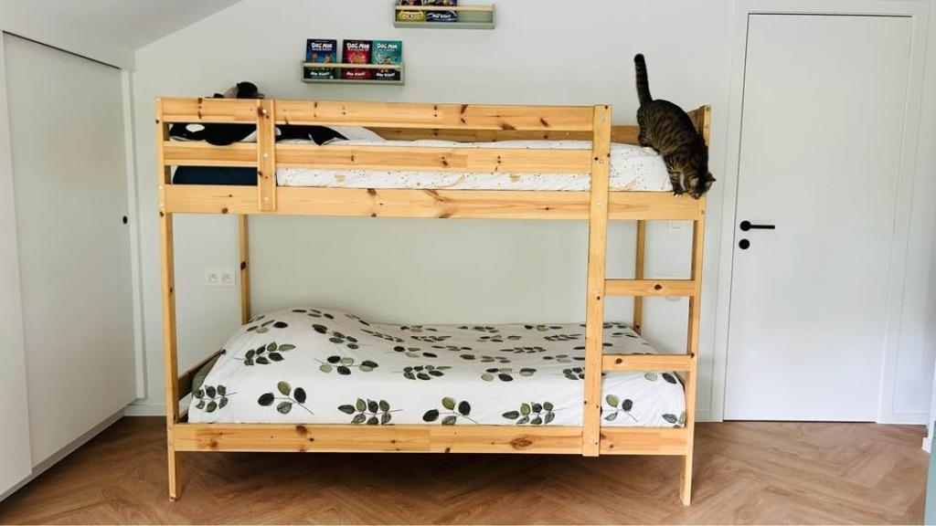 Stapelbed IKEA MYDAL exclusief matrassen, Ophalen, Zo goed als nieuw, Stapelbed