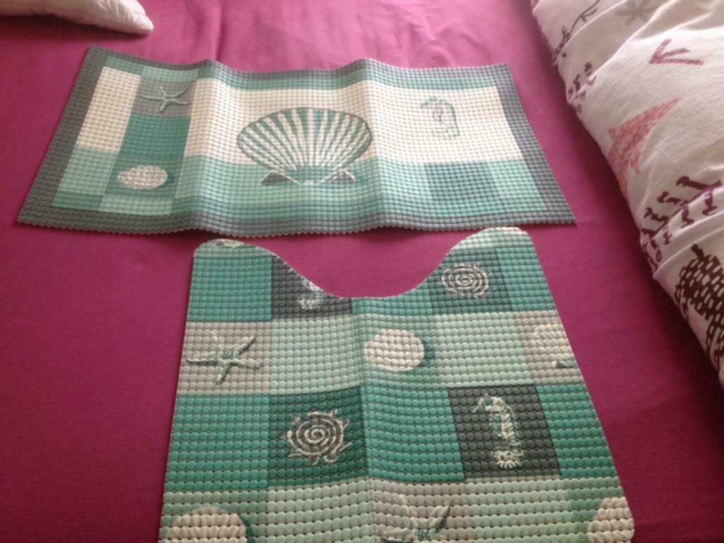tapis de bain + WC, Enlèvement, Comme neuf, Tapis de bain