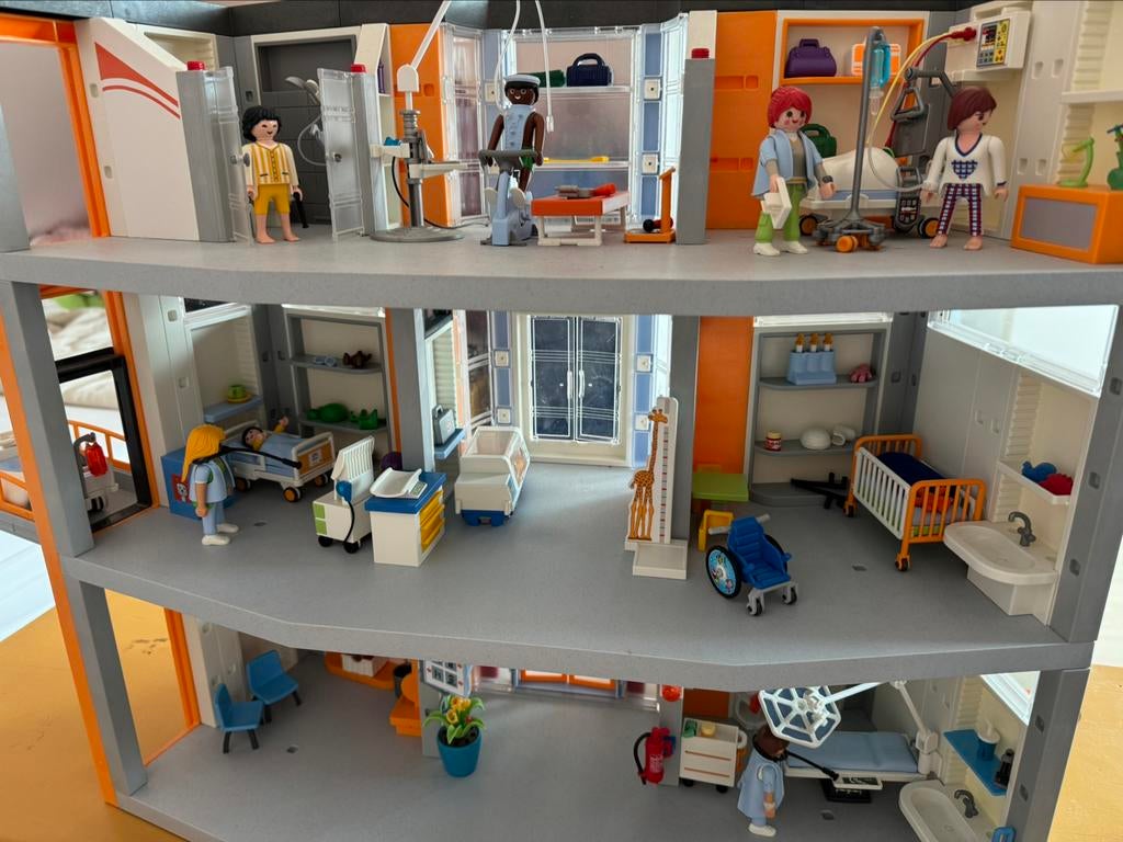 Playmobil ziekenhuis 70190 met toebehoren en extra’s, Kinderen en Baby's, Speelgoed | Playmobil, Ophalen, Zo goed als nieuw