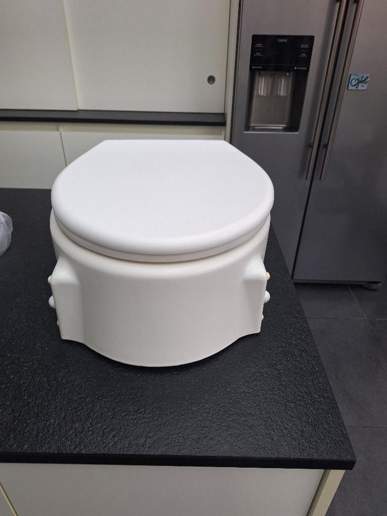 Wc verhoger, Diversen, Verpleegmiddelen, Ophalen, Zo goed als nieuw