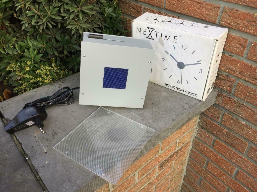 Horloge projetée Nextime, Enlèvement ou Envoi, Neuf, Autres types