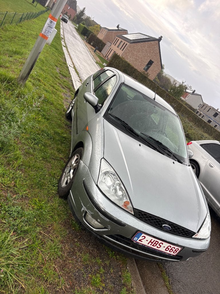 Forc focus boîte auto, Autos, Focus, Argent ou Gris, Achat, Noir