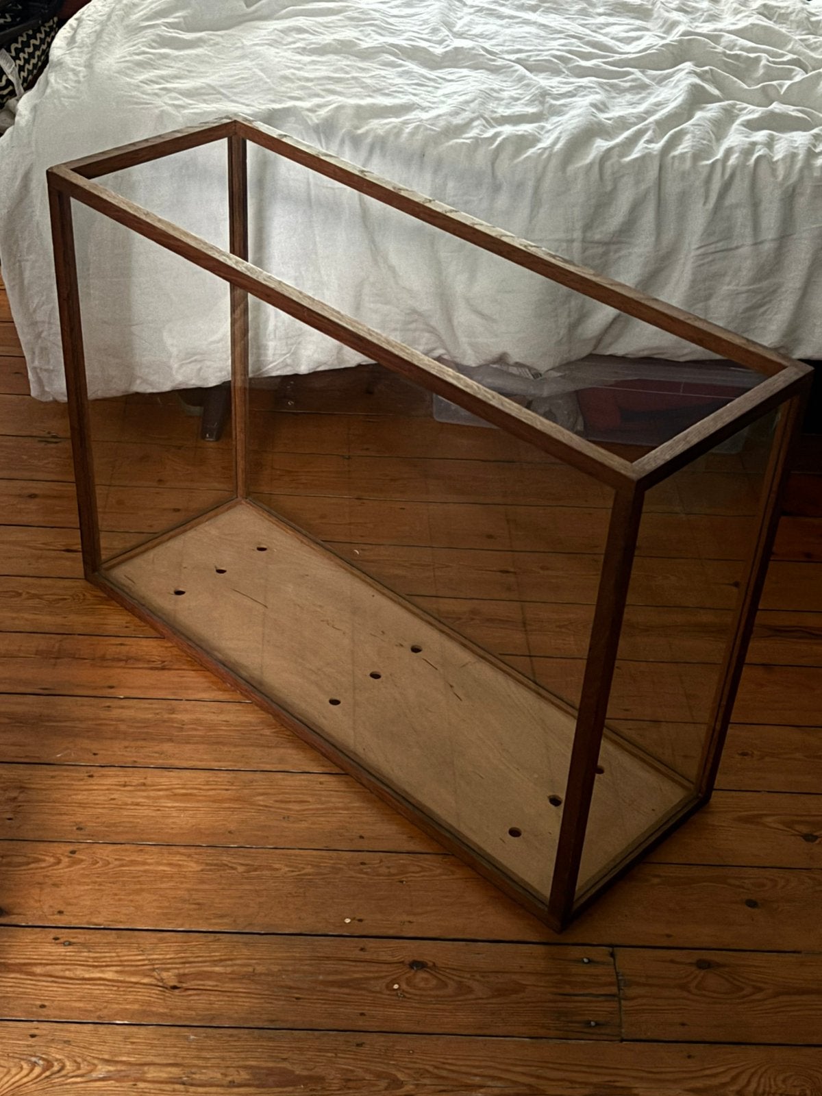 Vitrine d’exposition en bois et verre, 25 à 50 cm, Avec espace de penderie, Autres essences de bois, Moins de 100 cm