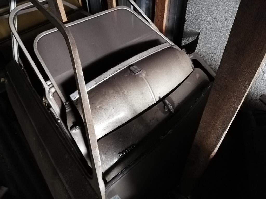 Lot onderdelen voor Mini Morris/Cooper goudkleurig., Ophalen, Rechts, Mini, Motorkap