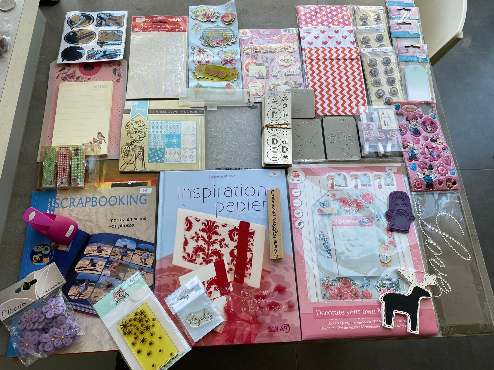 À vendre matériels de Scrapbooking et bricolage, Hobby & Loisirs créatifs, Scrapbooking, Enlèvement ou Envoi, Comme neuf