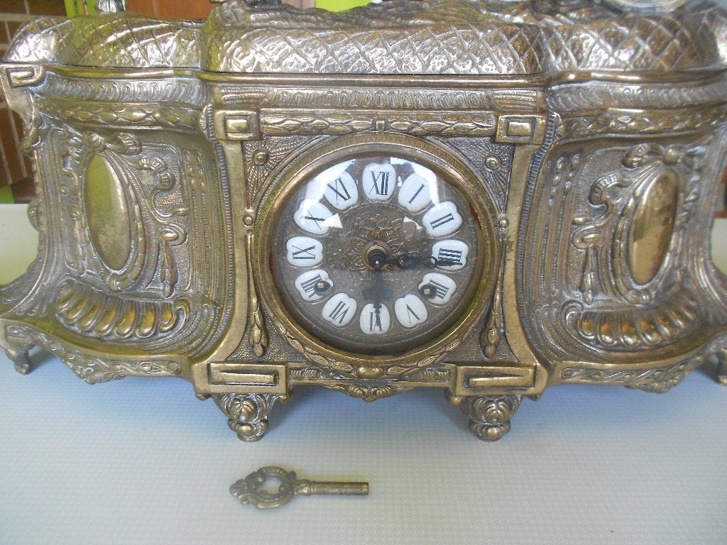 horloge de cheminée  + 2 candélabres en bronze, Antiquités & Art, Enlèvement