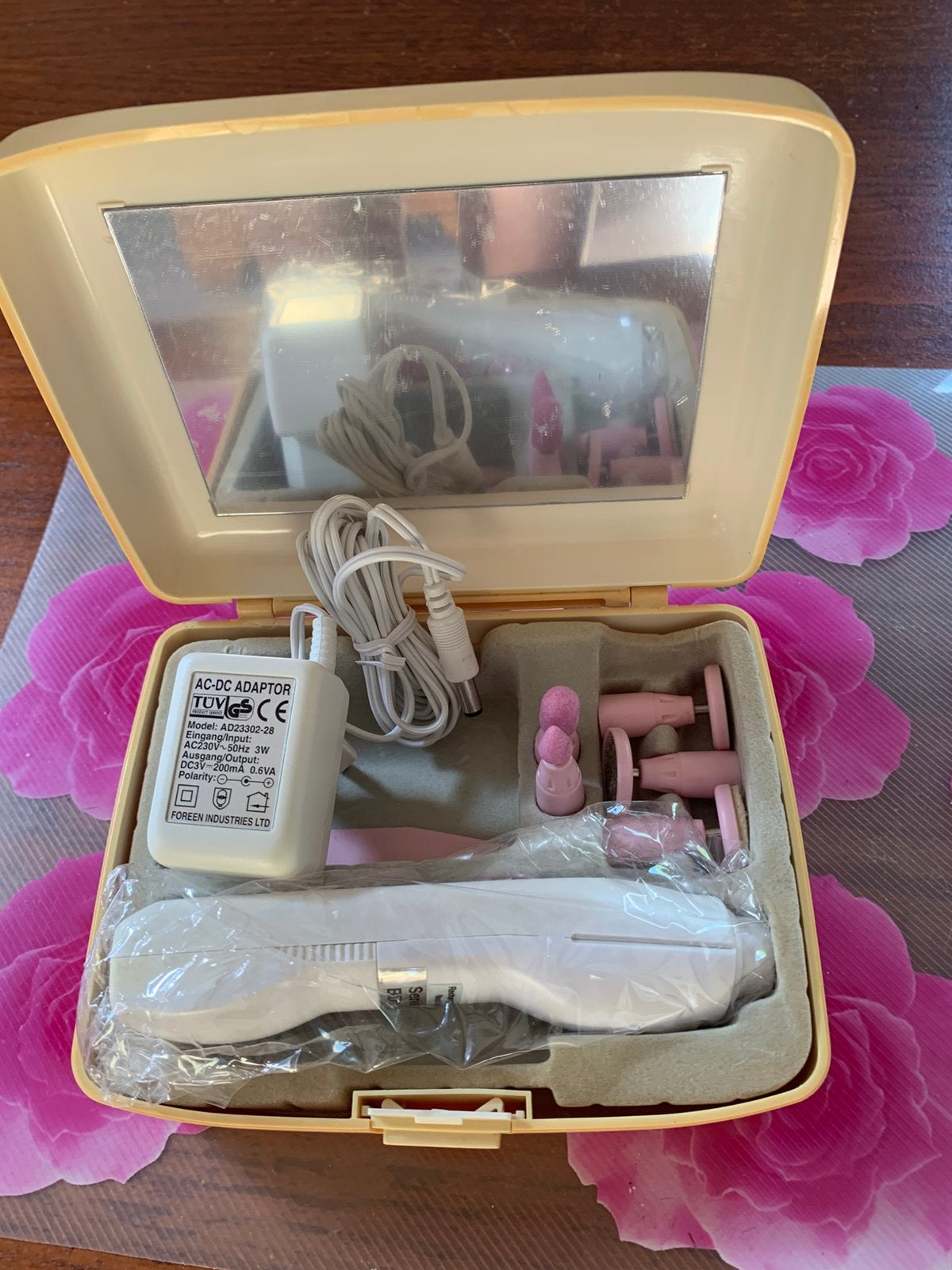 Set de soin des ongles vintage, Enlèvement ou Envoi, Utilisé