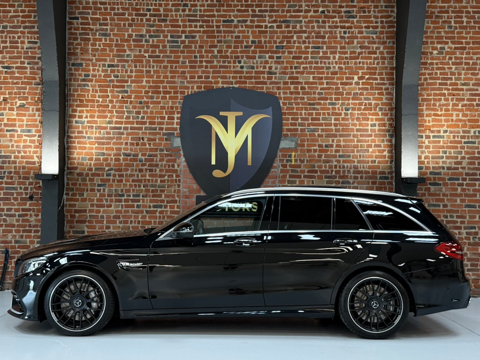 Mercedes-Benz C 63 AMG Break * Lichte Vracht *, Auto's, Mercedes-Benz, Automaat, Euro 6, Zwart, Leder