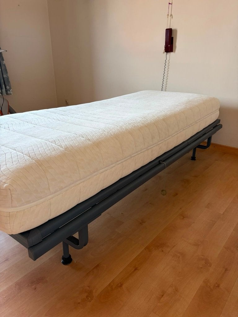 Verstelbare Auping Spiraalbodem met Matras, Ophalen, Gebruikt, Matras