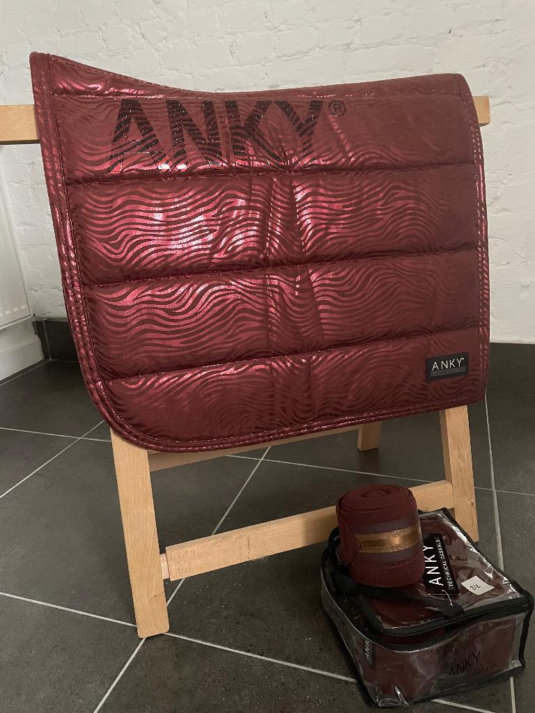 Nieuw zadeldoek dressuur Anky, Dieren en Toebehoren, Ophalen, Nieuw, Dressuurdekje, Anky