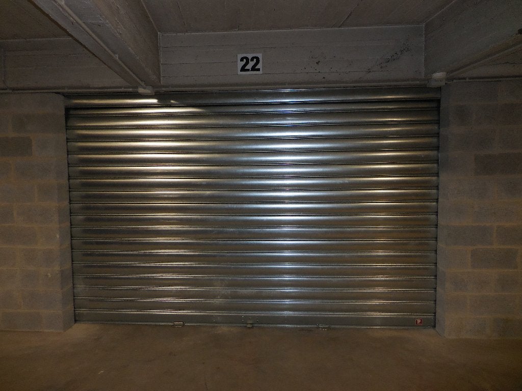 Te huur grote auto box voor 7 auto's dicht bij  Noorderlaan, Provincie Antwerpen