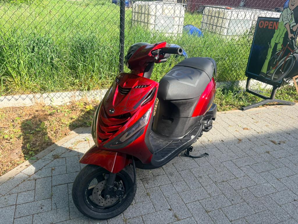 Piaggio zip sp aklasse 12 maanden garantie, Fietsen en Brommers, Ophalen, Zip, Zip, Klasse A (25 km/u)