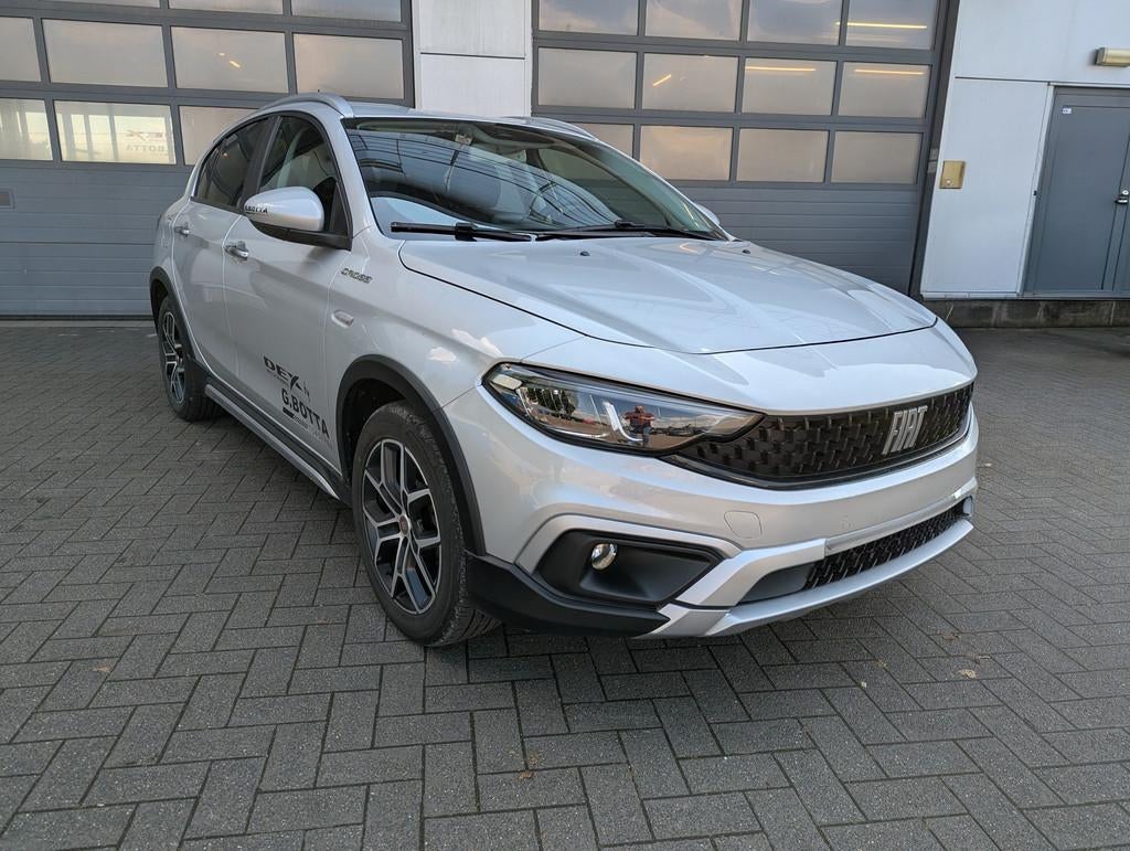 Fiat Tipo Cross 1.0 100pk *Adaptive Cruise*Carplay*Cam, Autos, Fiat, Argent ou Gris, Achat, Euro 6, Entreprise