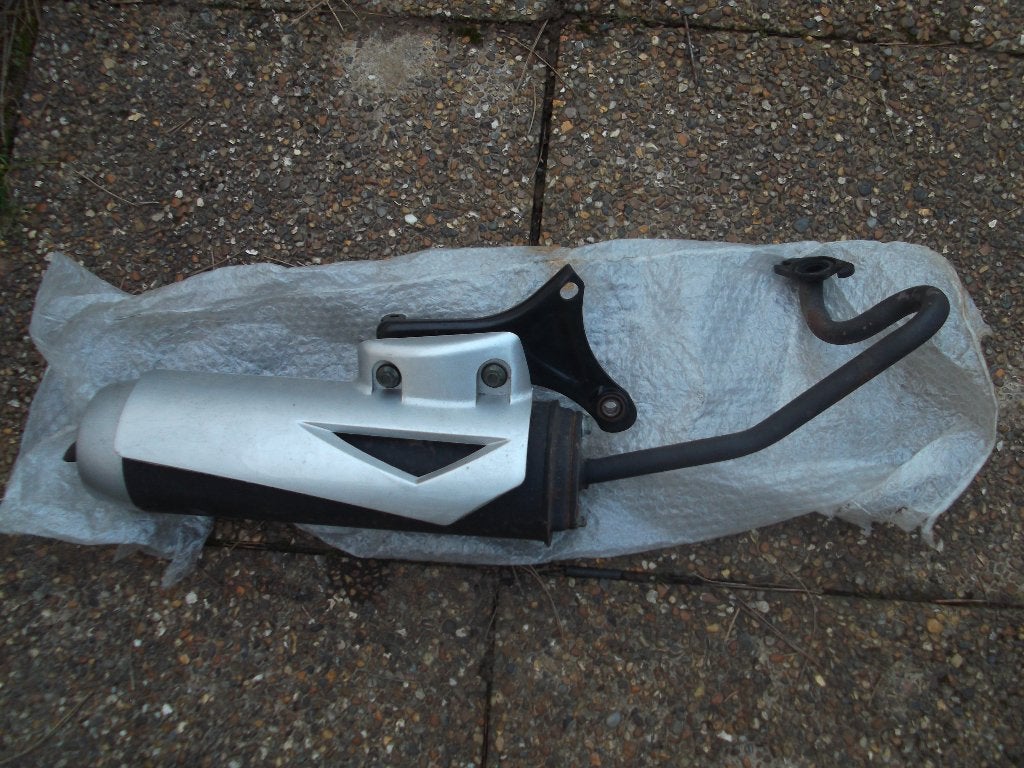 pot scooter, Ophalen, Uitlaat