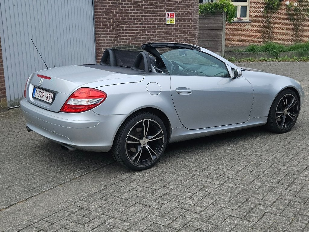 Merc SLK200 Automaat, Airscarf,leer,navi,cr.controle,2007., Autos, Cuir, Argent ou Gris, Achat, Alarme
