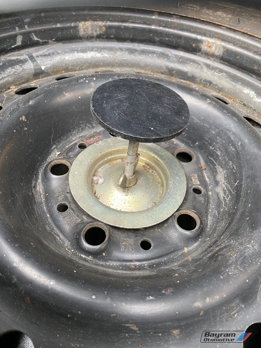 Bmw E28 reservewiel bevestigings delen set kofferbak 5-serie, -, Utilisé, -, Enlèvement ou Envoi