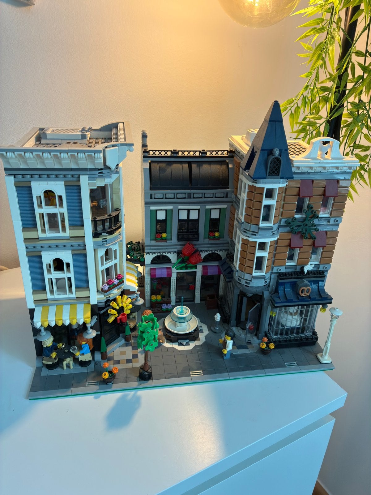 LEGO Creator 10255 Assembly Square, Enlèvement, Comme neuf