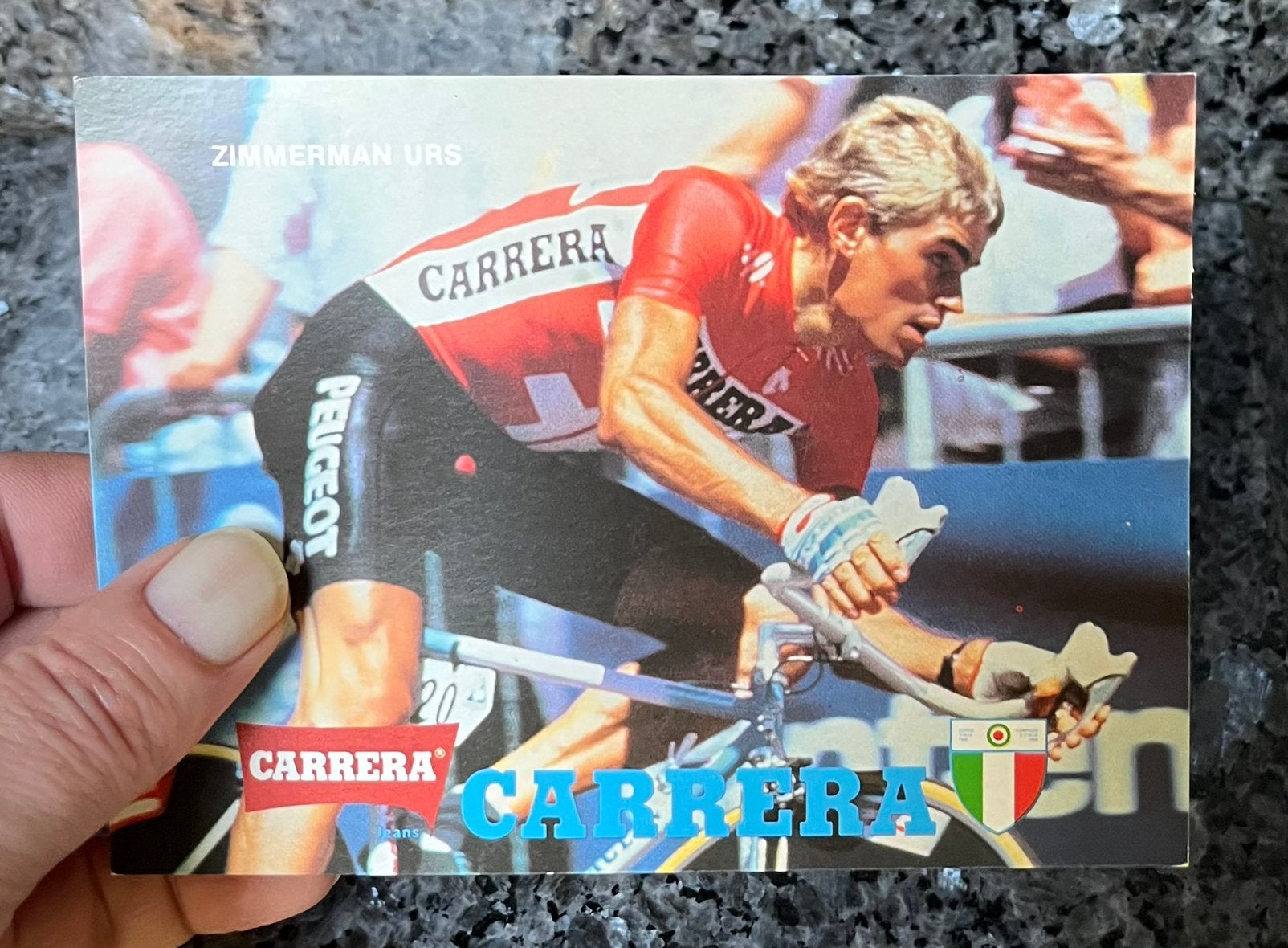 Le cycliste Urs Zimmerman champion de Suisse, Enlèvement, Comme neuf