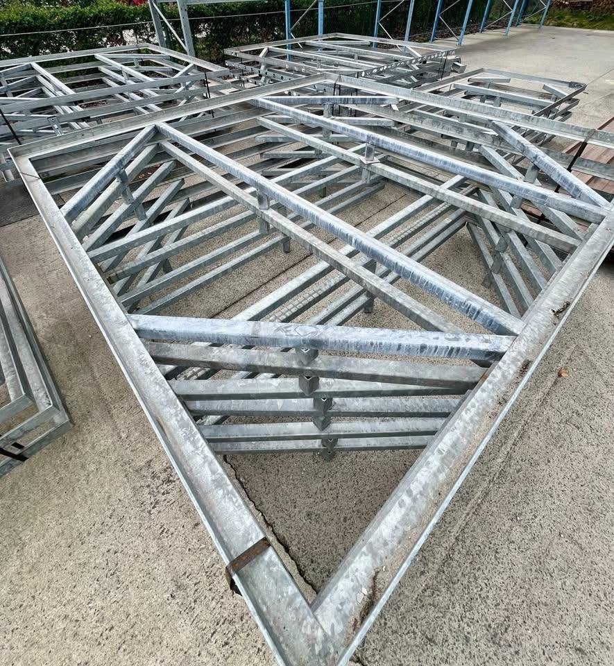 Structure terrasse extérieure, Enlèvement, Utilisé